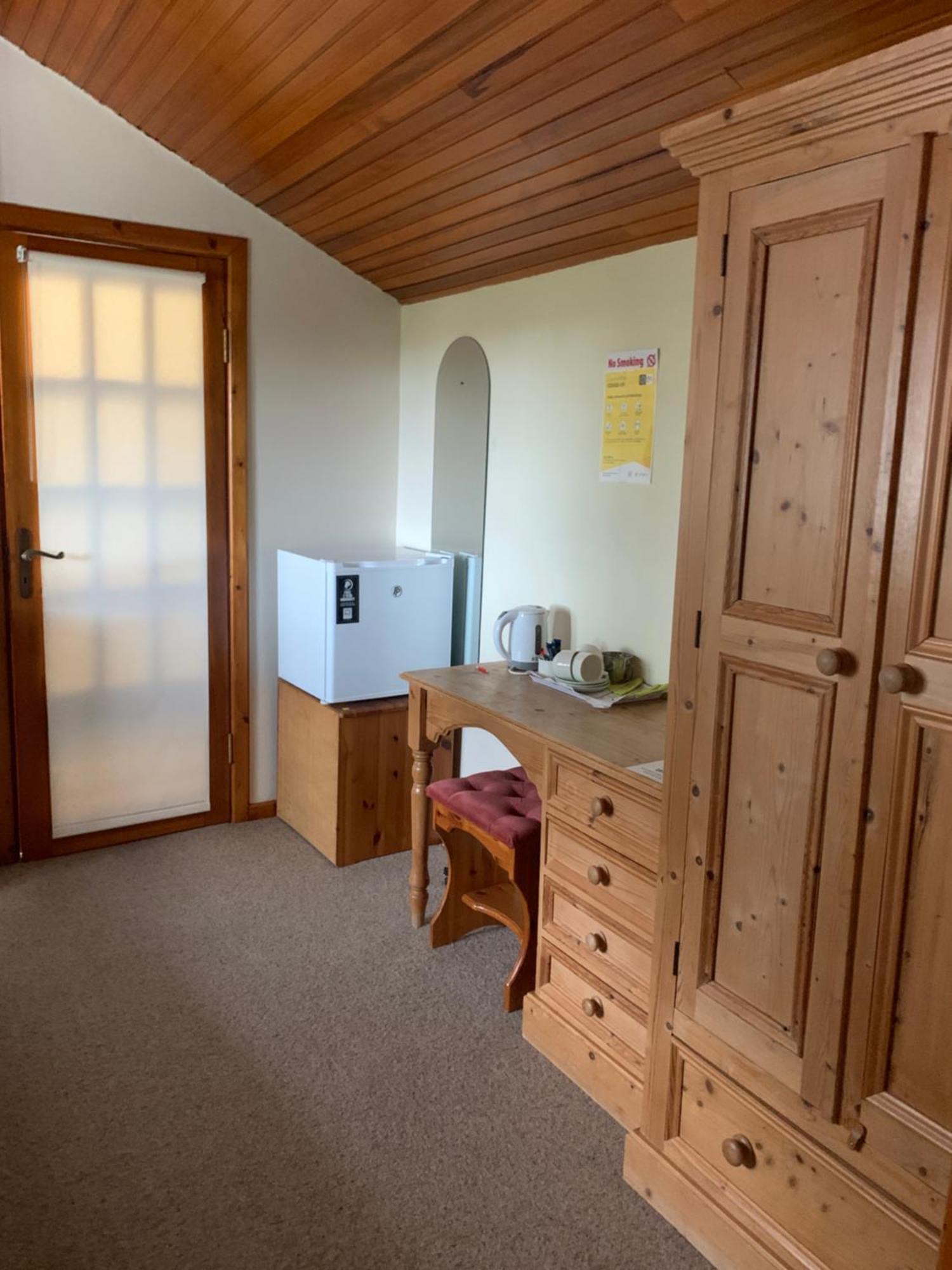 Beech Lodge B&B Lisheenanoran ภายนอก รูปภาพ