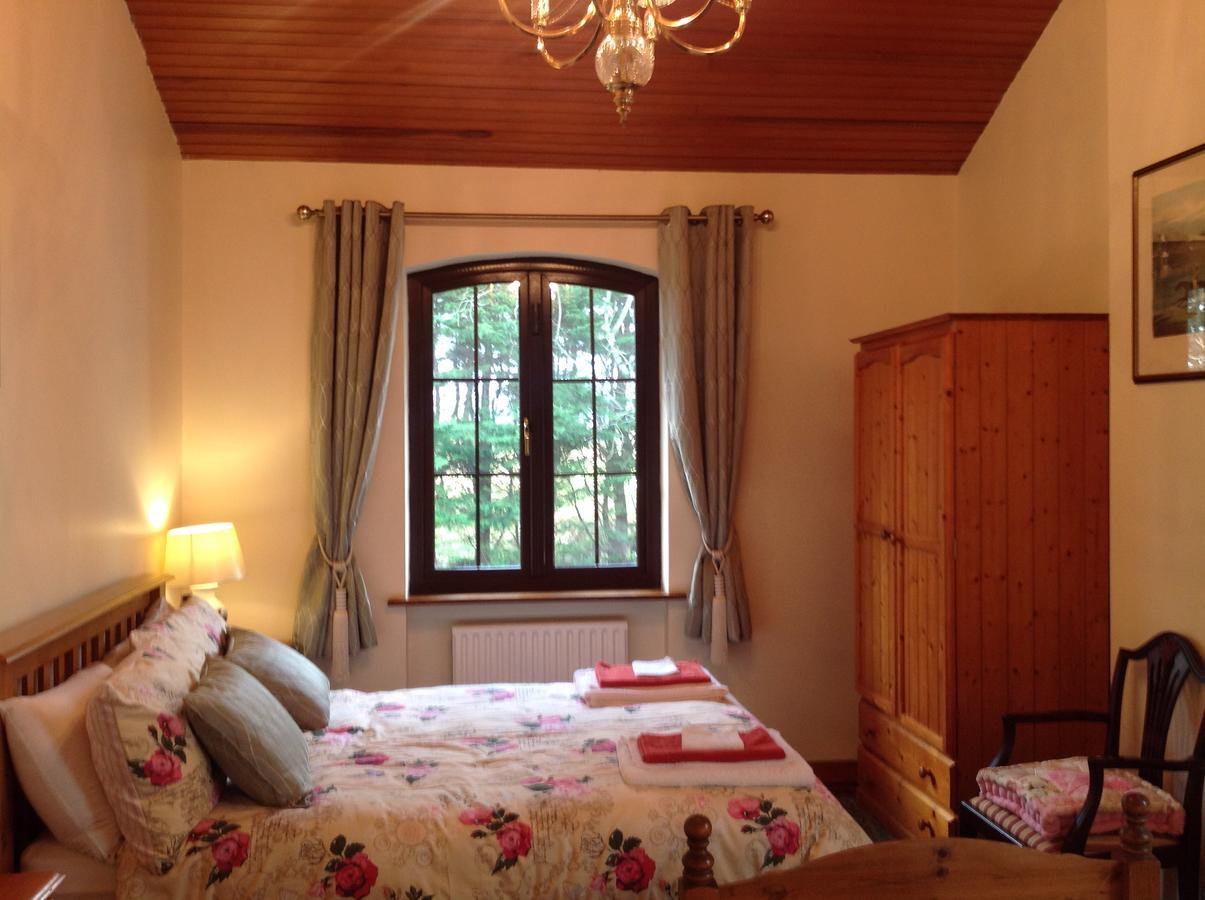 Beech Lodge B&B Lisheenanoran ภายนอก รูปภาพ
