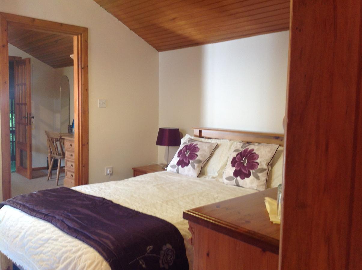 Beech Lodge B&B Lisheenanoran ภายนอก รูปภาพ
